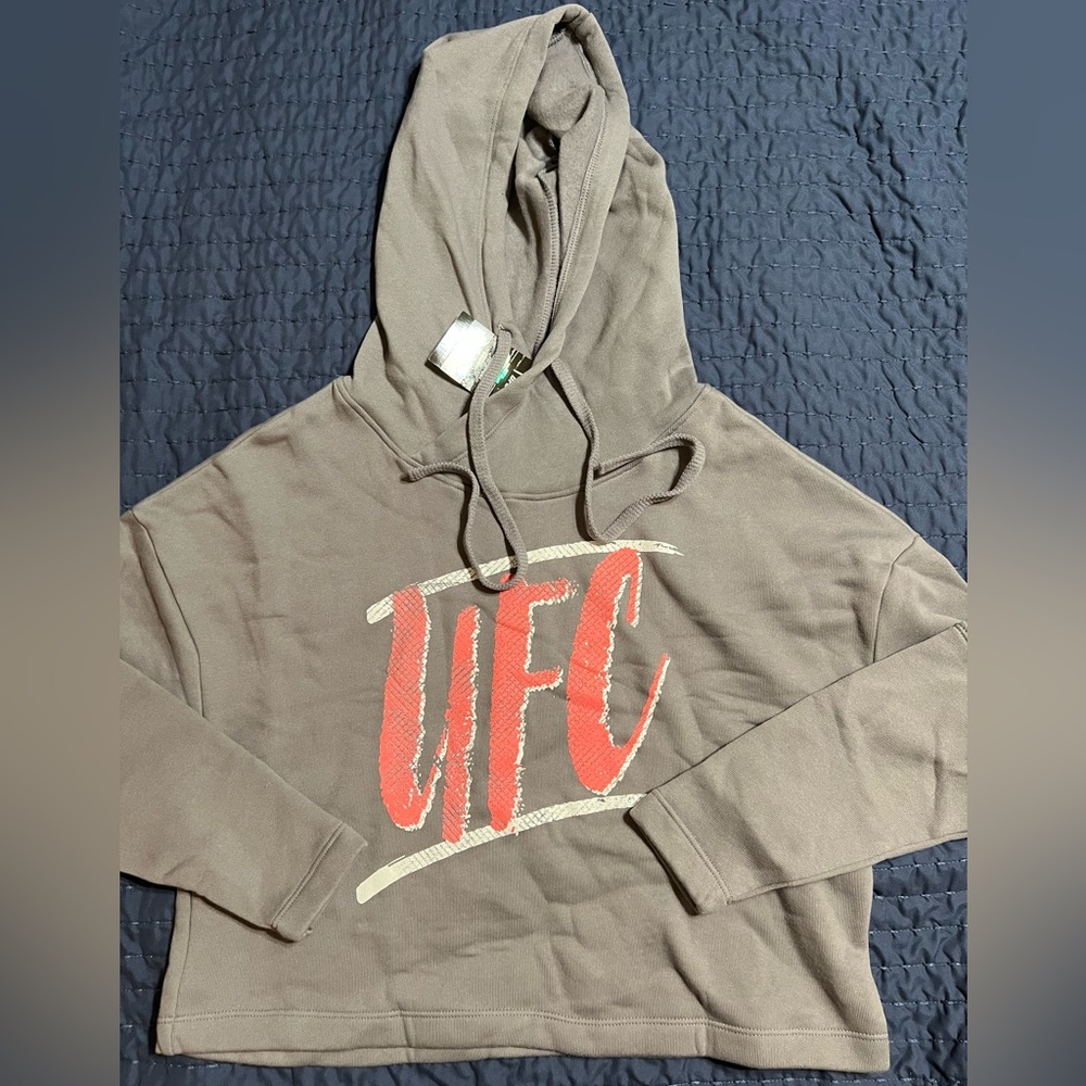 NEW UFC Women's Cutout Sleeve Cropped Pullover Hoodie Gray Medium Ladies